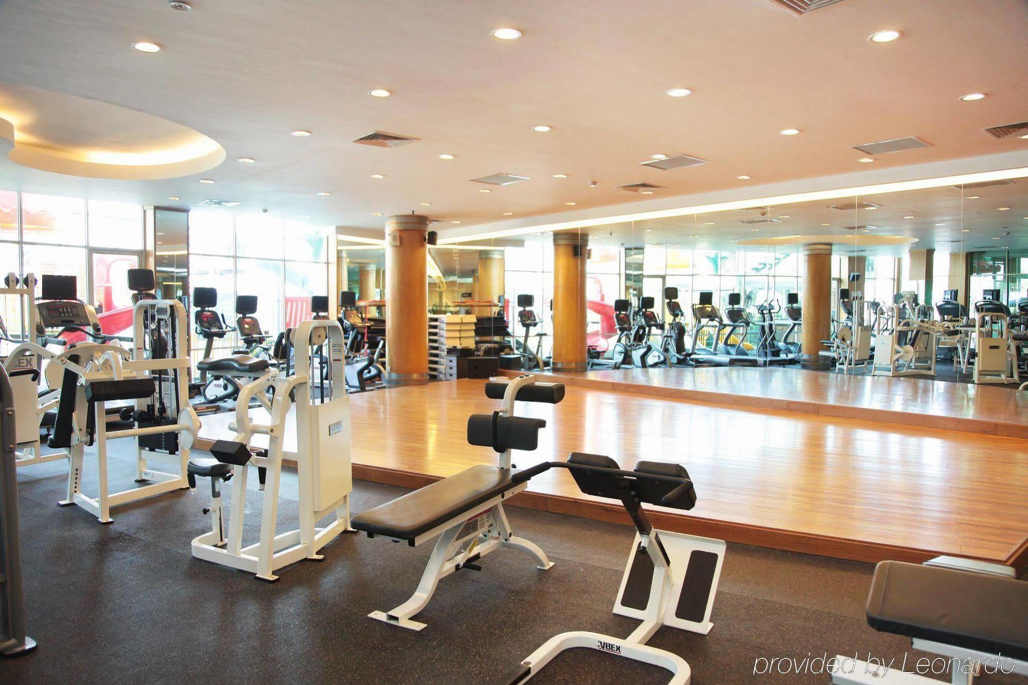 The Hanoi Club Hotel & Residences Екстер'єр фото