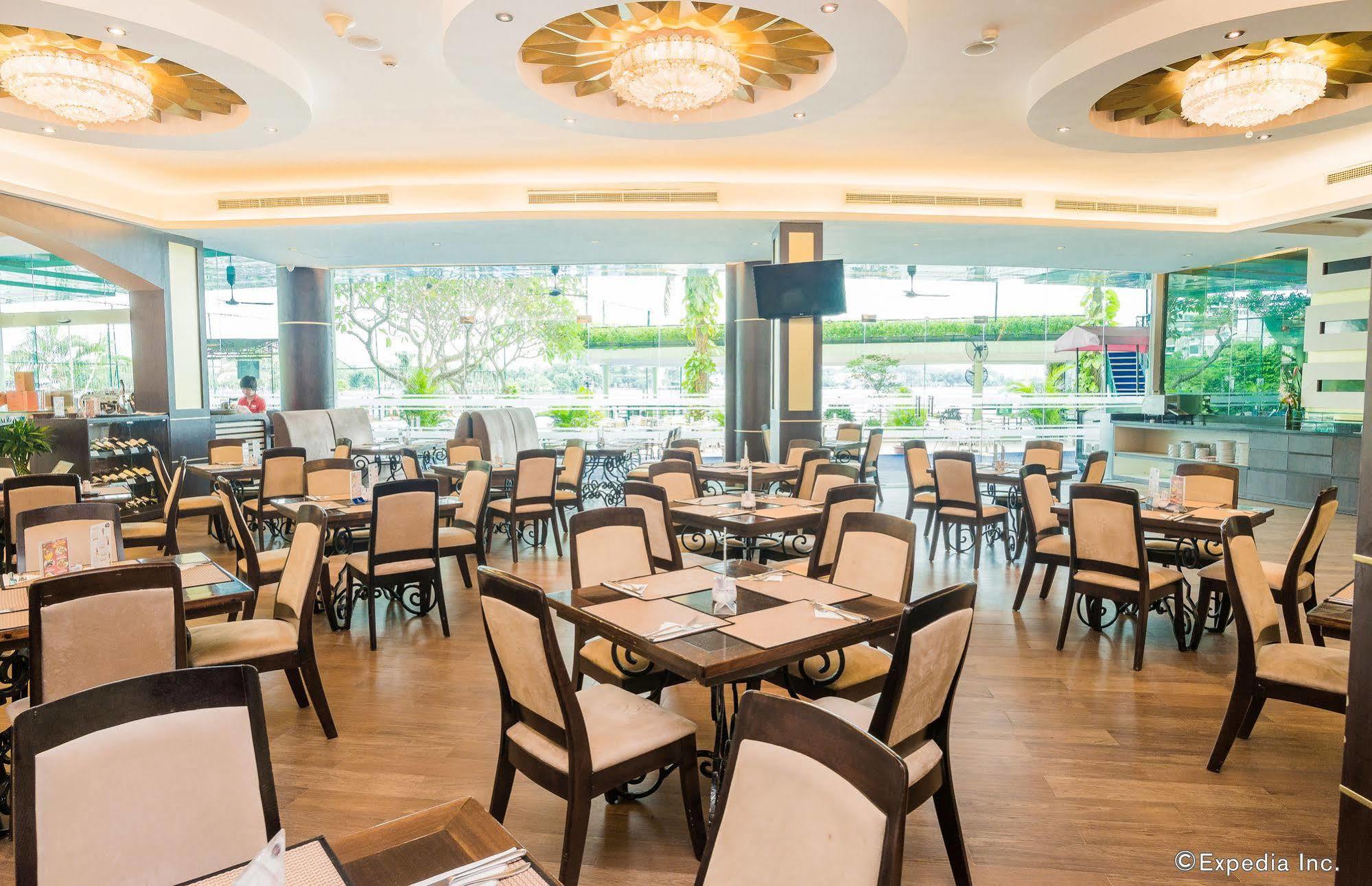 The Hanoi Club Hotel & Residences Екстер'єр фото